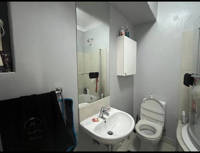 1 BEDROOM APARTMENT FOR SALE IN UMHLANGA RIDGE